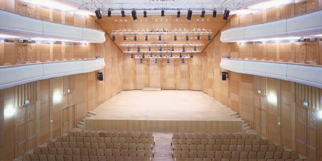 Teatro Manzoni, Bologna